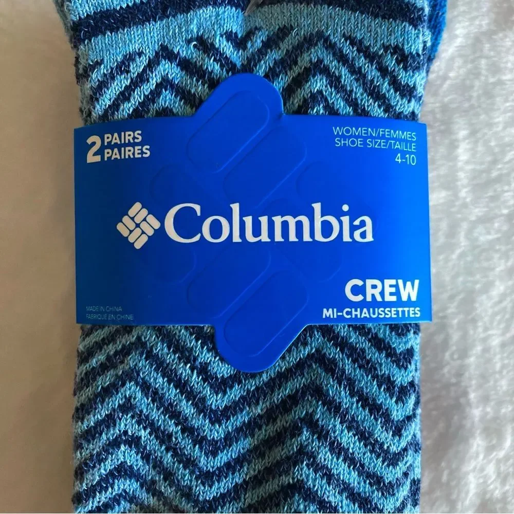 Women’s Columbia 2 Pair Crew Socks Blue Chevron NWT Recycled Cotton Cushion